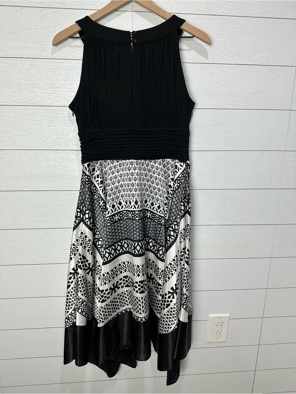 Melrose Black & White Handkerchief Dress Size 14